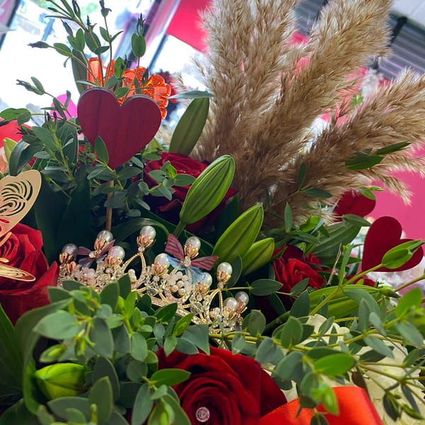Bright cheerful birthday flower bouquet